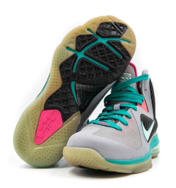Nike LeBron 9 South Beach Size 6.5 (USED)