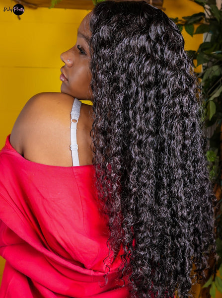 Ciara Wig - 5x5 Lace Closure - Glueless - High Quality Transparent Lace - Lightly Pre-plucked- 180% Density - 100% Human Hair - Undetectable Lace - Glueless