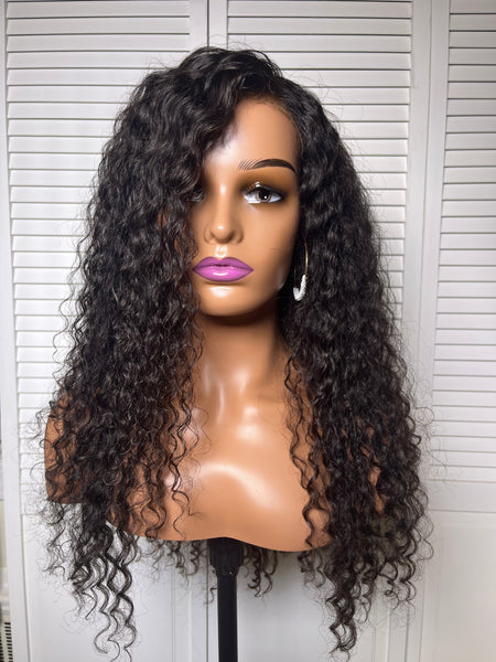 Ciara Wig - 5x5 Lace Closure - Glueless - High Quality Transparent Lace - Lightly Pre-plucked- 180% Density - 100% Human Hair - Undetectable Lace - Glueless