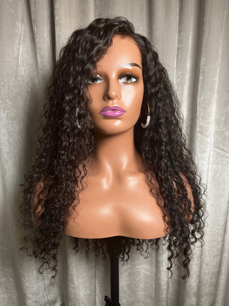 Ciara Wig - 5x5 Lace Closure - Glueless - High Quality Transparent Lace - Lightly Pre-plucked- 180% Density - 100% Human Hair - Undetectable Lace - Glueless